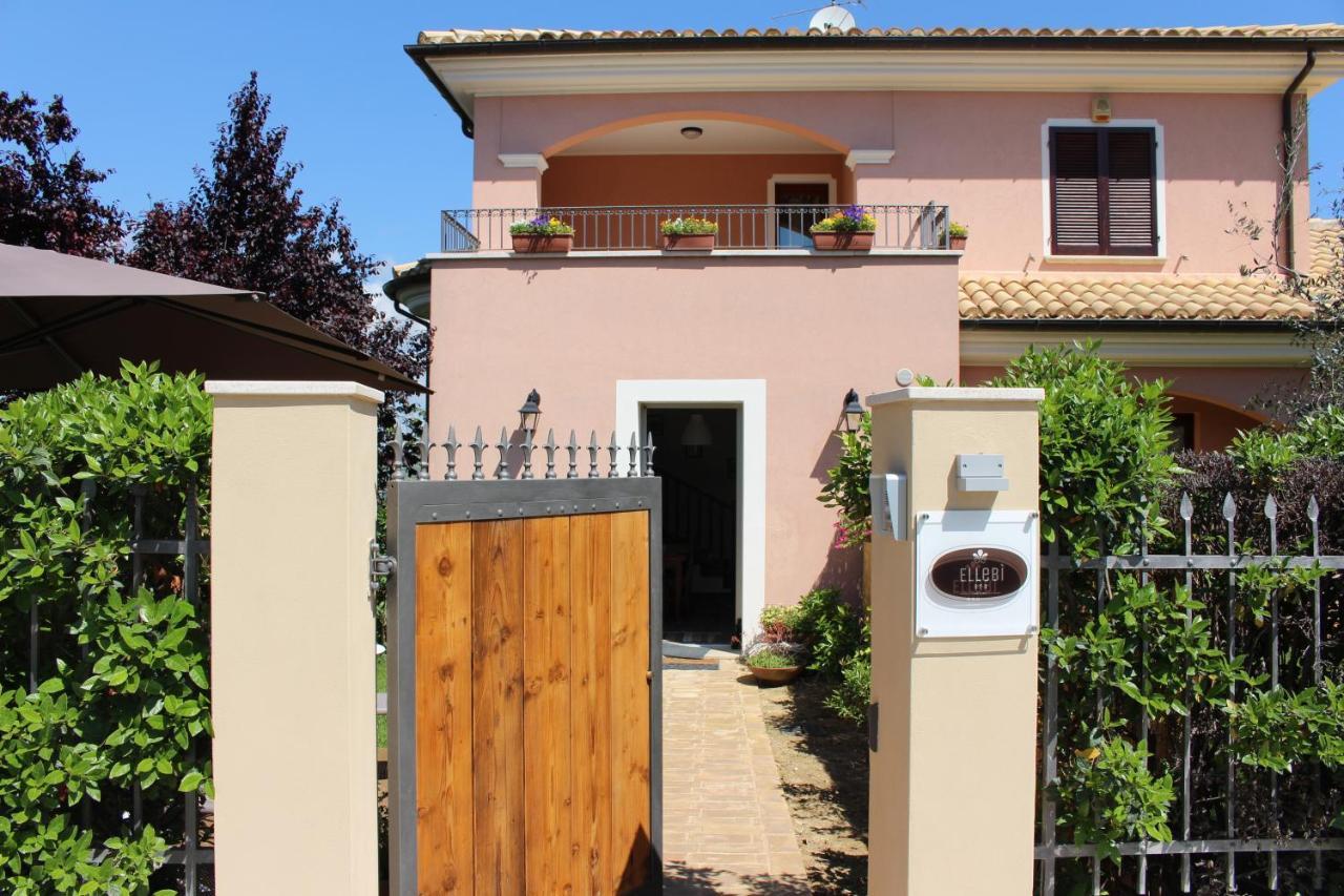 Ellebi B&B Montone  Luaran gambar