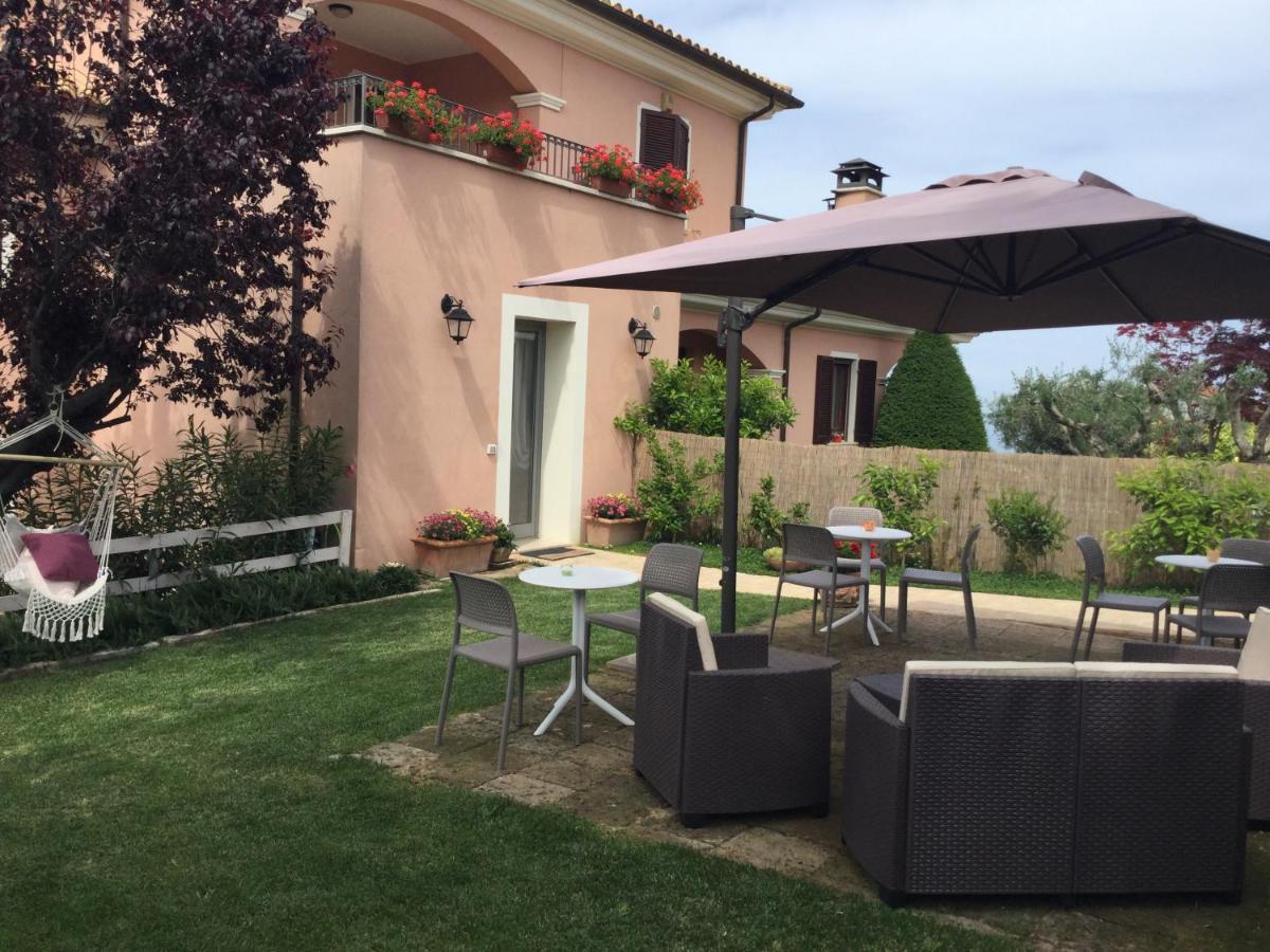 Ellebi B&B Montone  Luaran gambar