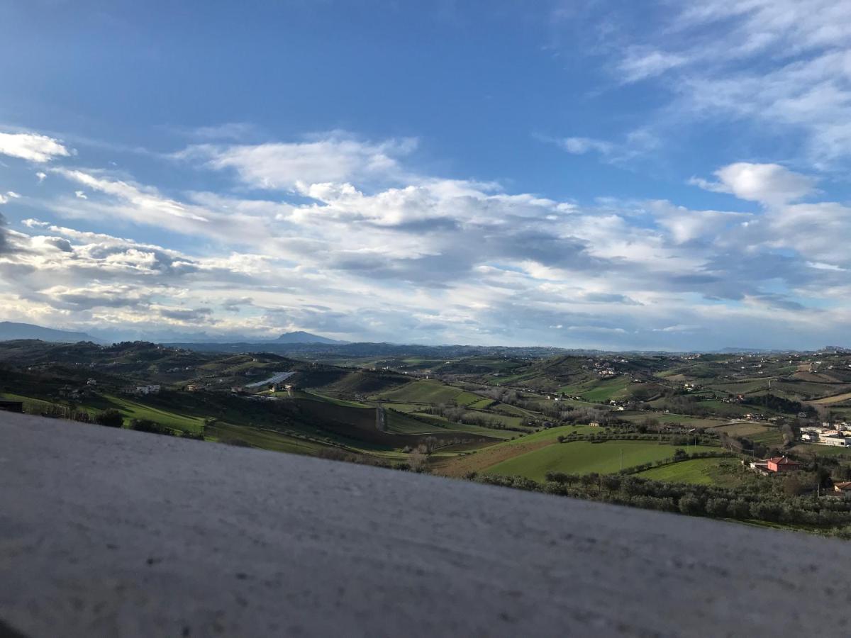 Ellebi B&B Montone  Luaran gambar